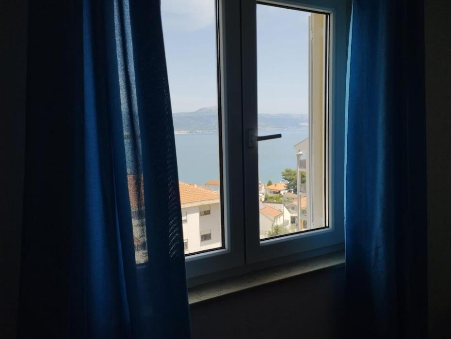 Deep Blue Apartment Traù Esterno foto